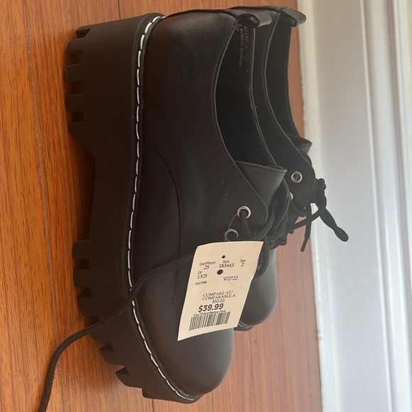 Platform Shoes - Picture 3 of 3